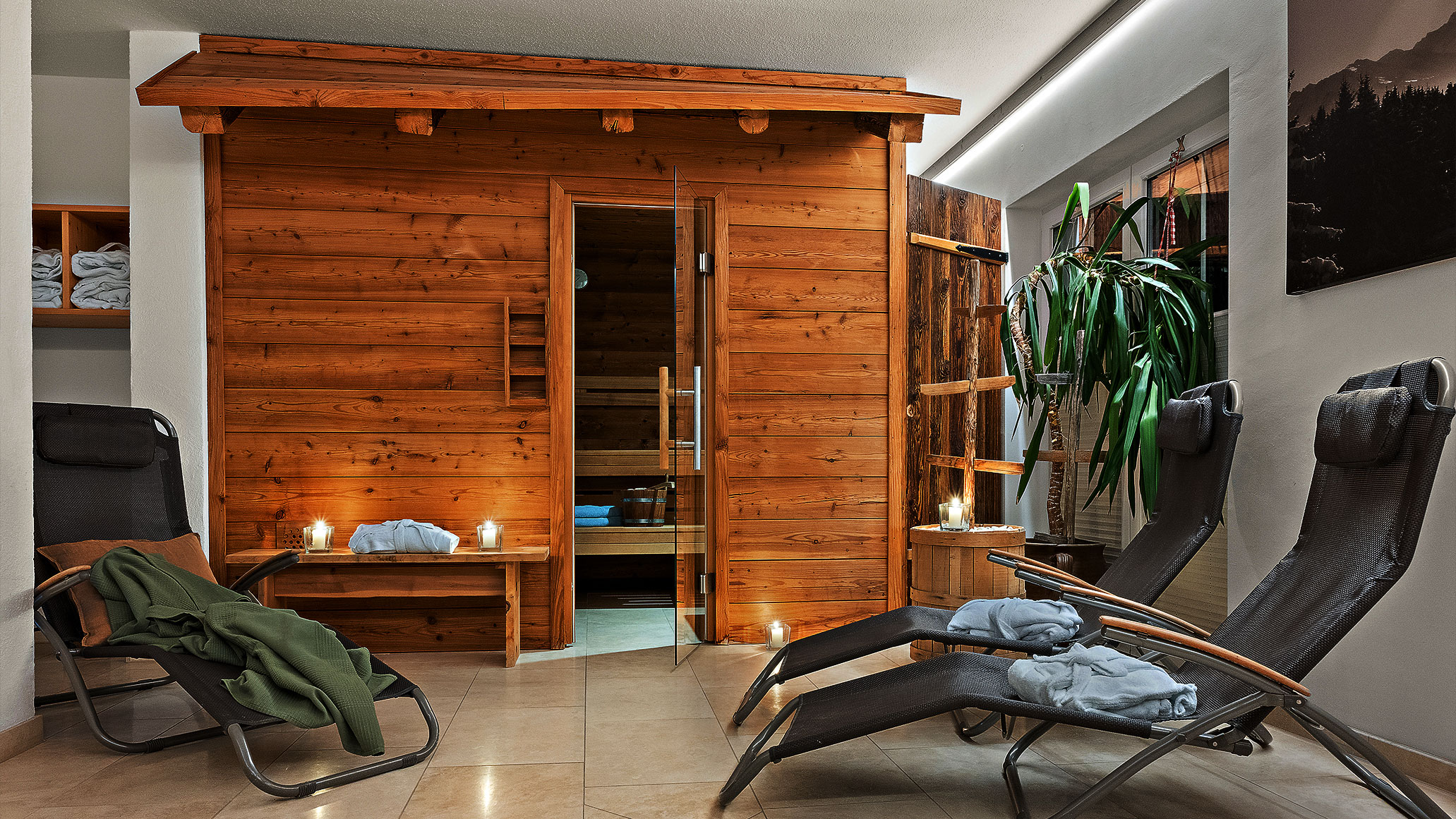 ALPEN GLÜHEN. TIEFENWÄRME FÜR DIE SEELE. 1